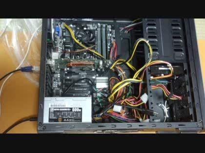 「電源は起動するがディスプレイは表示されな」の質問画像