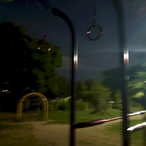 「この吊り輪などを使って肩の回転の可動域を」の質問画像
