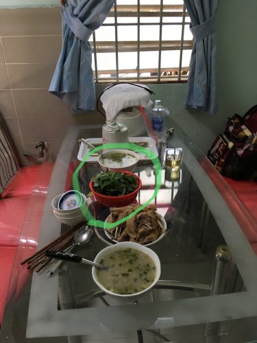 「ベトナムに行った時にお肉料に添えてあった」の質問画像