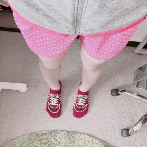 「このランニングパンツ派手ですか？」の質問画像