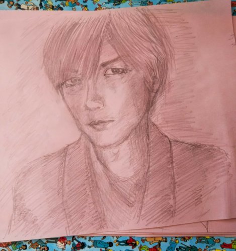 「神谷浩史さんの似顔絵4回目の 修正です。」の質問画像