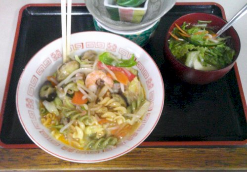 「マカロニ中華丼」の質問画像