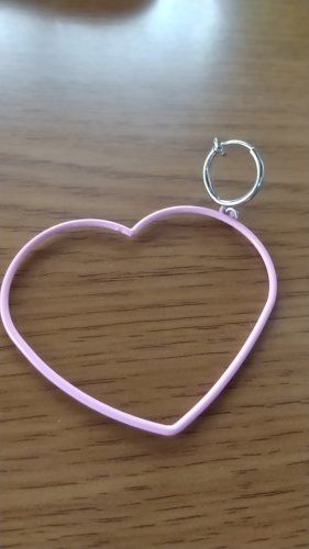 「こういうイヤリングのつけ方教えてください」の質問画像