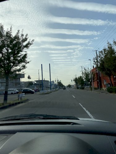 「この雲はなんと言う雲なんでしょうか？」の質問画像