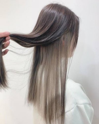 「この色になるには美容師になんて頼めばいい」の質問画像