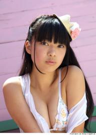 ジュニアアイドル 胸ポチ 