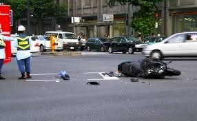 「皆さん、こんにちは！ オートバイ事故につ」の質問画像