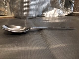 「無人島に持ってゆくべき最高のスプーンとは」の質問画像
