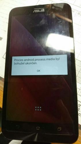 「zenfone2をroot化しました。 」の質問画像