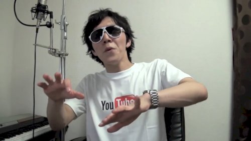 「こういうYouTubeTシャツが欲しいの」の質問画像