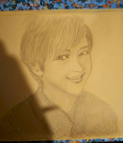 「下野紘さんの似顔絵を練習しています。 し」の質問画像