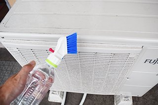 今からやっとく? プレ大掃除に大活躍! 最新100均お掃除グッズ
