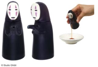 カオナシが手から醤油を注いでくれる!『千と千尋の神隠し』グッズが9月から販売開始