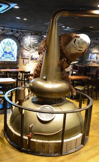 怪獣酒場 新橋蒸留所の蒸留釜。